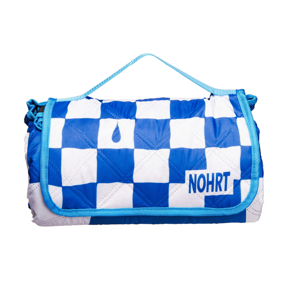 NOHRT Drip blanket packed – easy to carry, hard to ignore